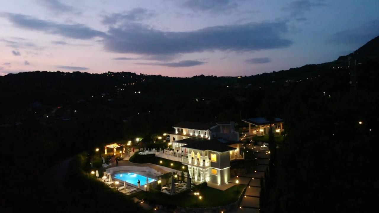 Tenuta Santo Stefano Azienda Agrituristica Santo Stefano del Sole المظهر الخارجي الصورة