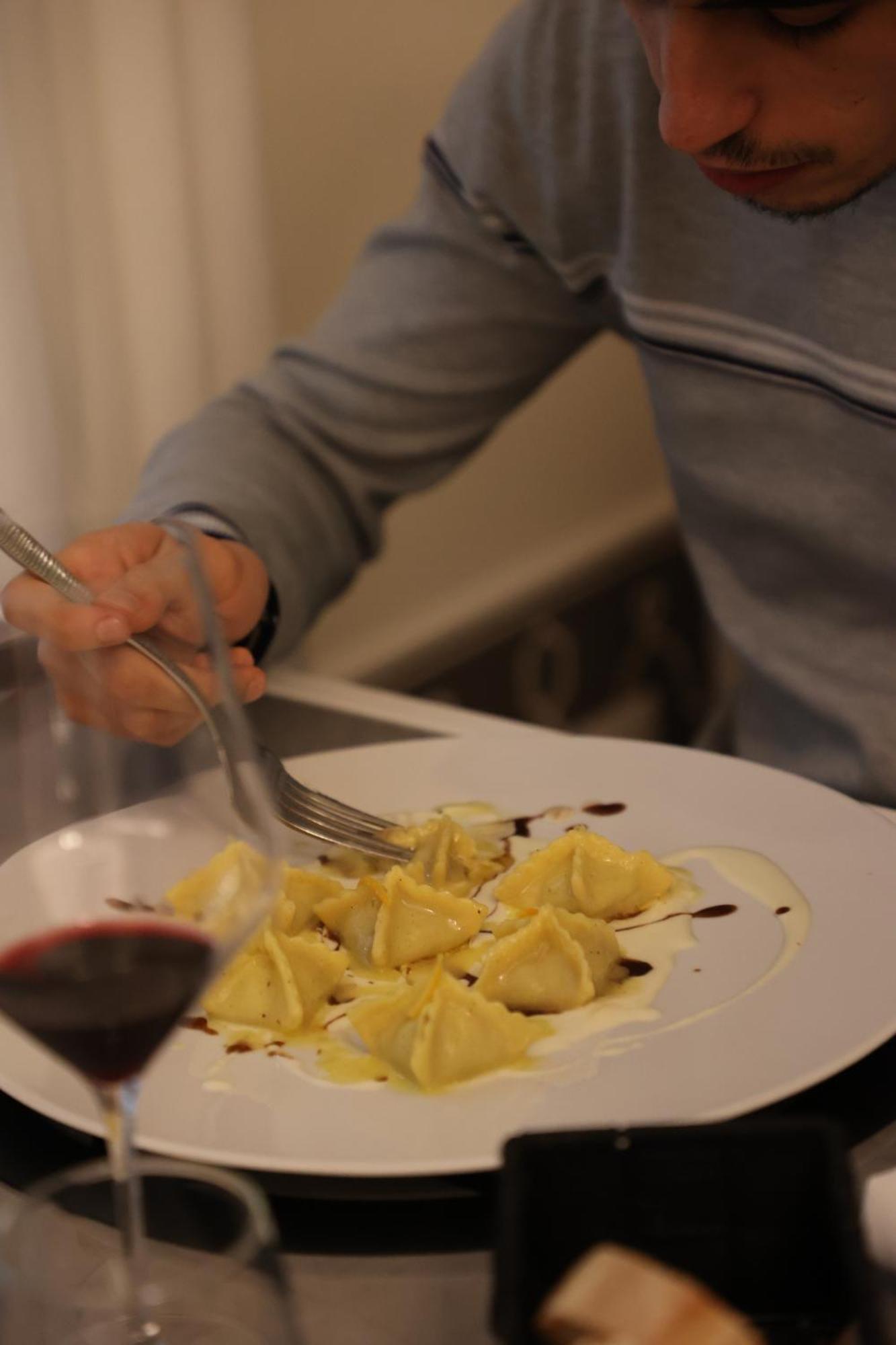 Tenuta Santo Stefano Azienda Agrituristica Santo Stefano del Sole المظهر الخارجي الصورة